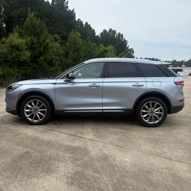 Used 2022 Blue Lincoln Standard image 2