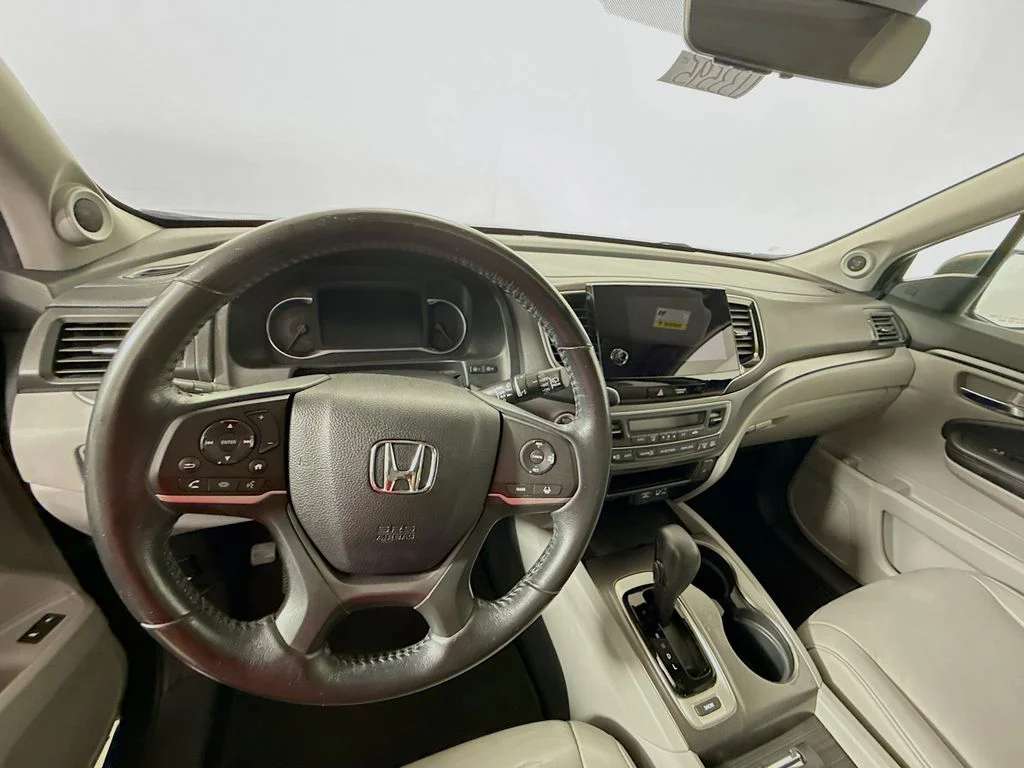 Used 2020 Gray Honda EX-L image 21