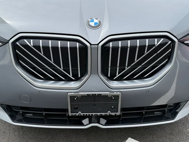 Used 2025 Skyscraper Grey Metallic BMW 30 xDrive image 33