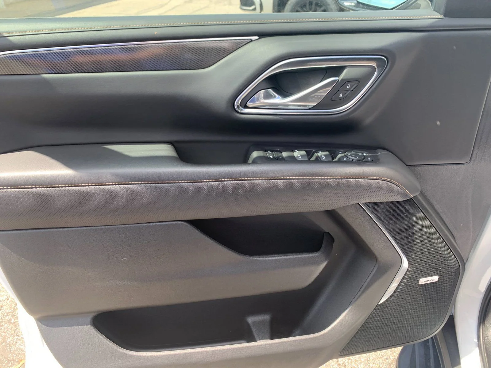 Used 2023 Summit White GMC AT4 image 11