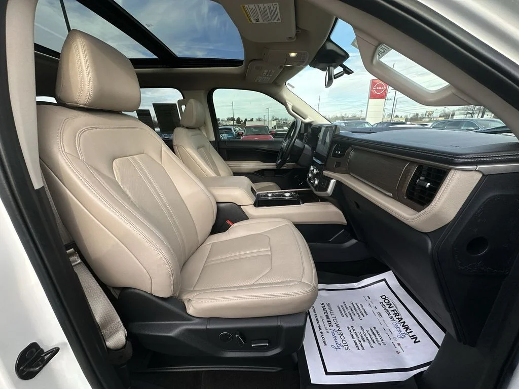 Used 2023 White Ford Limited image 26