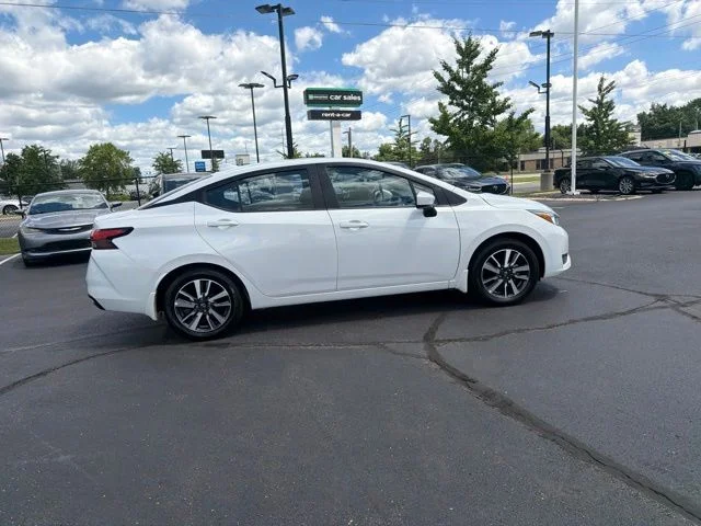 Used 2024 White Nissan 1.6 SV image 6