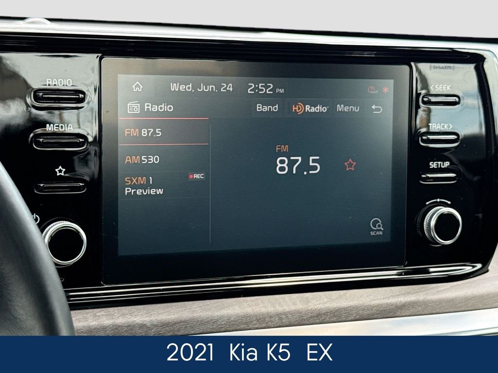 Used 2021 Black Kia EX image 31