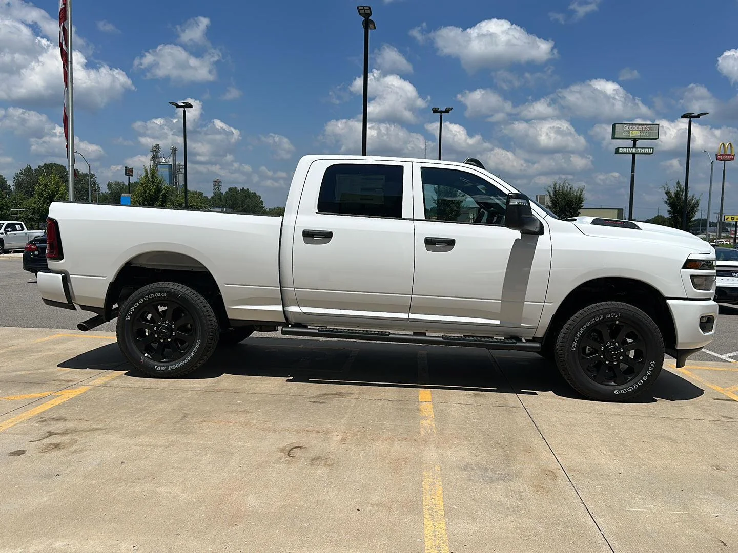 New 2026 Bright White Clearcoat Ram Black Express image 5