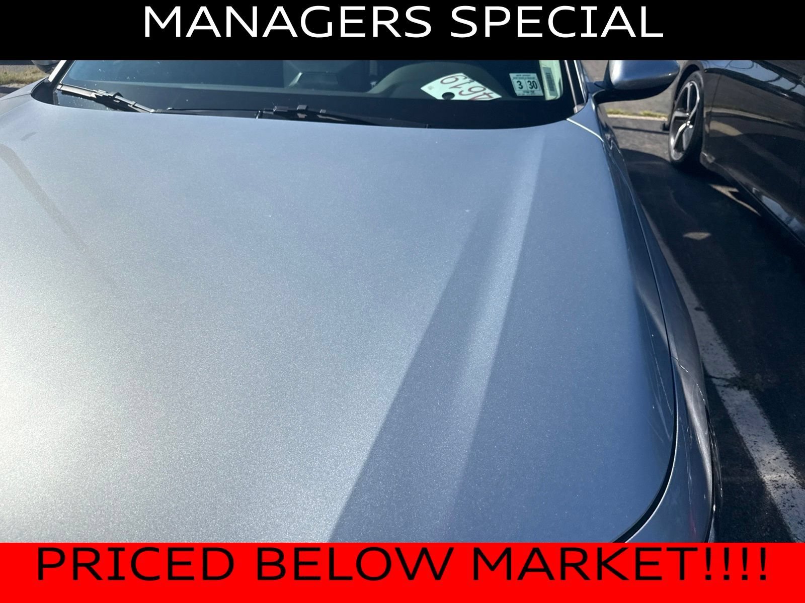 Certified Used 2025 Solar Silver Metallic Honda LX image 48
