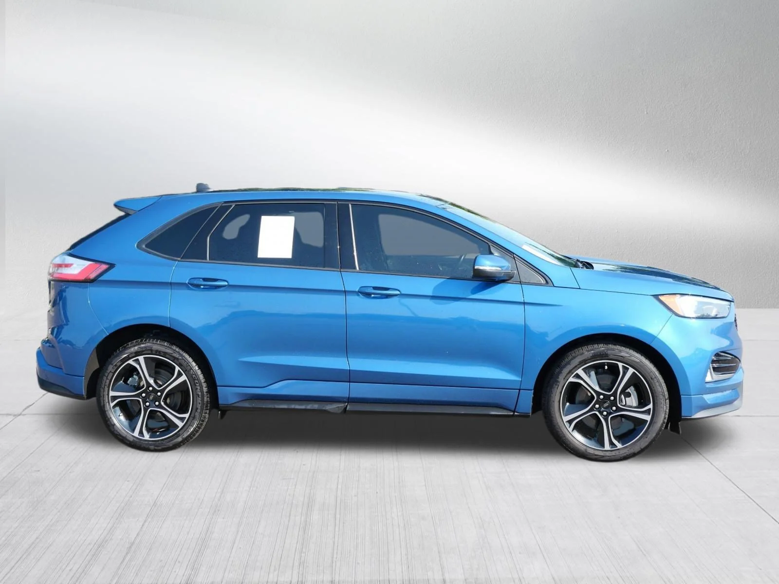 2021 Ford Edge ST - Photo 8