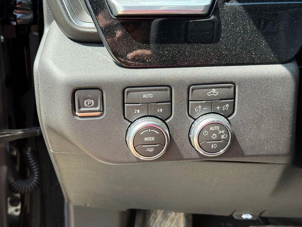 Used 2026 Black GMC Elevation image 19