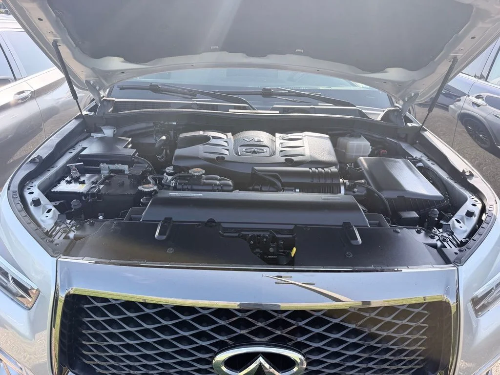 Used 2023 Silver INFINITI Premium Select image 38