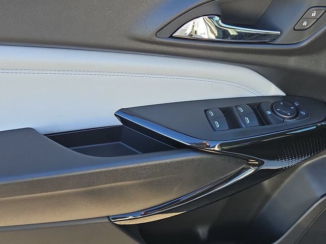 New 2026 Summit White Chevrolet LT image 23