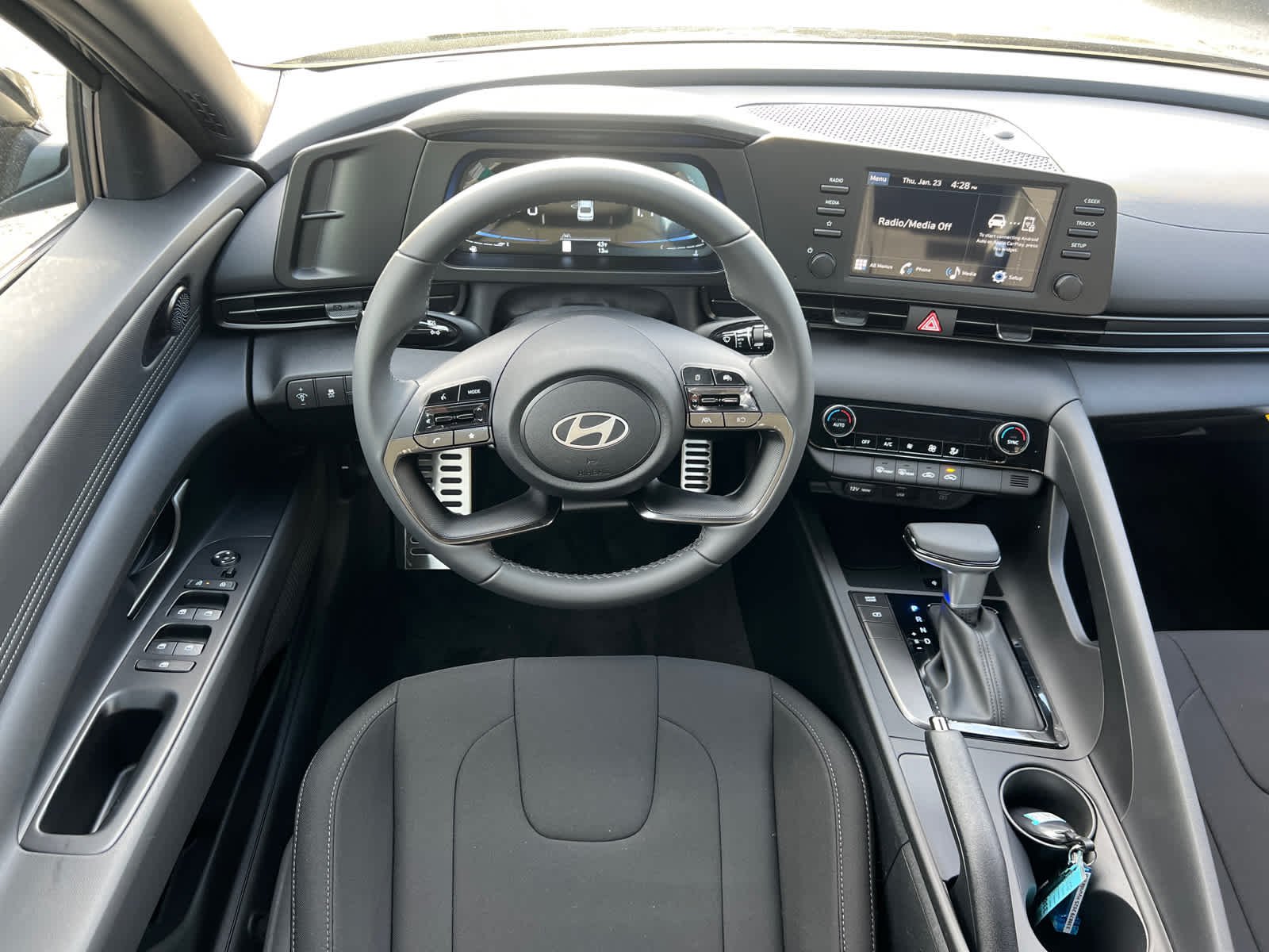 Used 2025 Amazon Gray Hyundai SEL Sport image 14