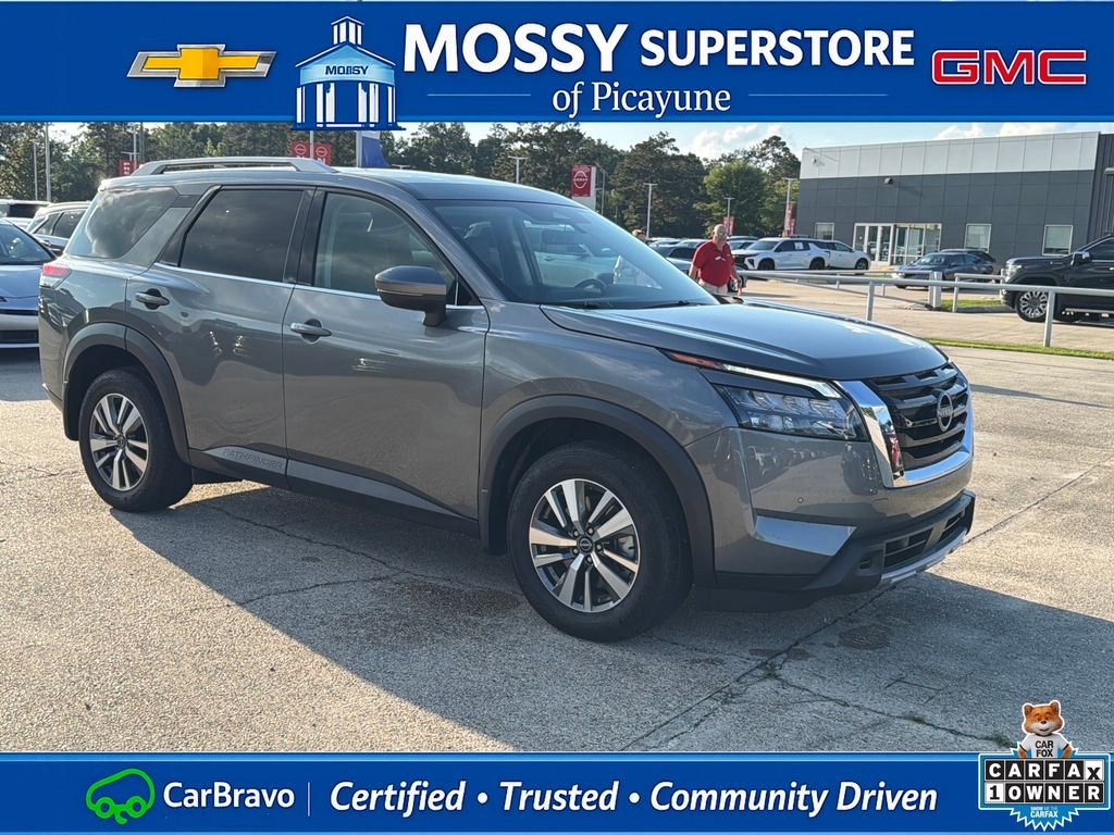 Certified Used 2025 Gray Nissan SL image 10