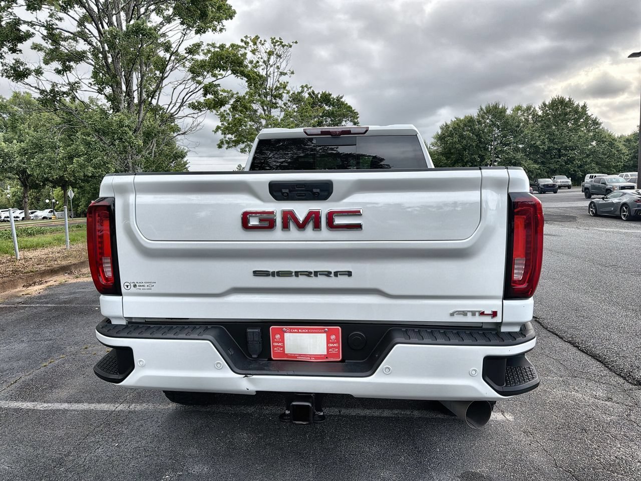 Used 2022 Summit White GMC AT4 image 7