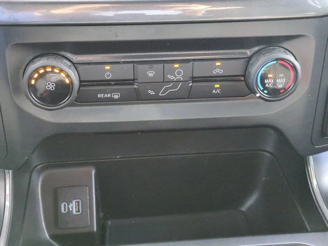 Used 2022 Blue Ford Tremor image 24