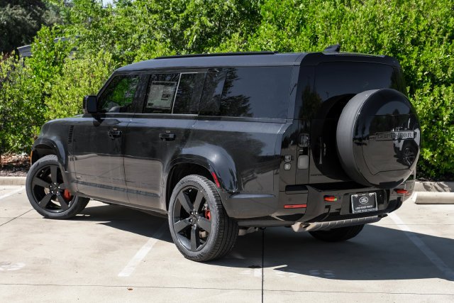 New 2026 Santorini Black Land Rover X image 17