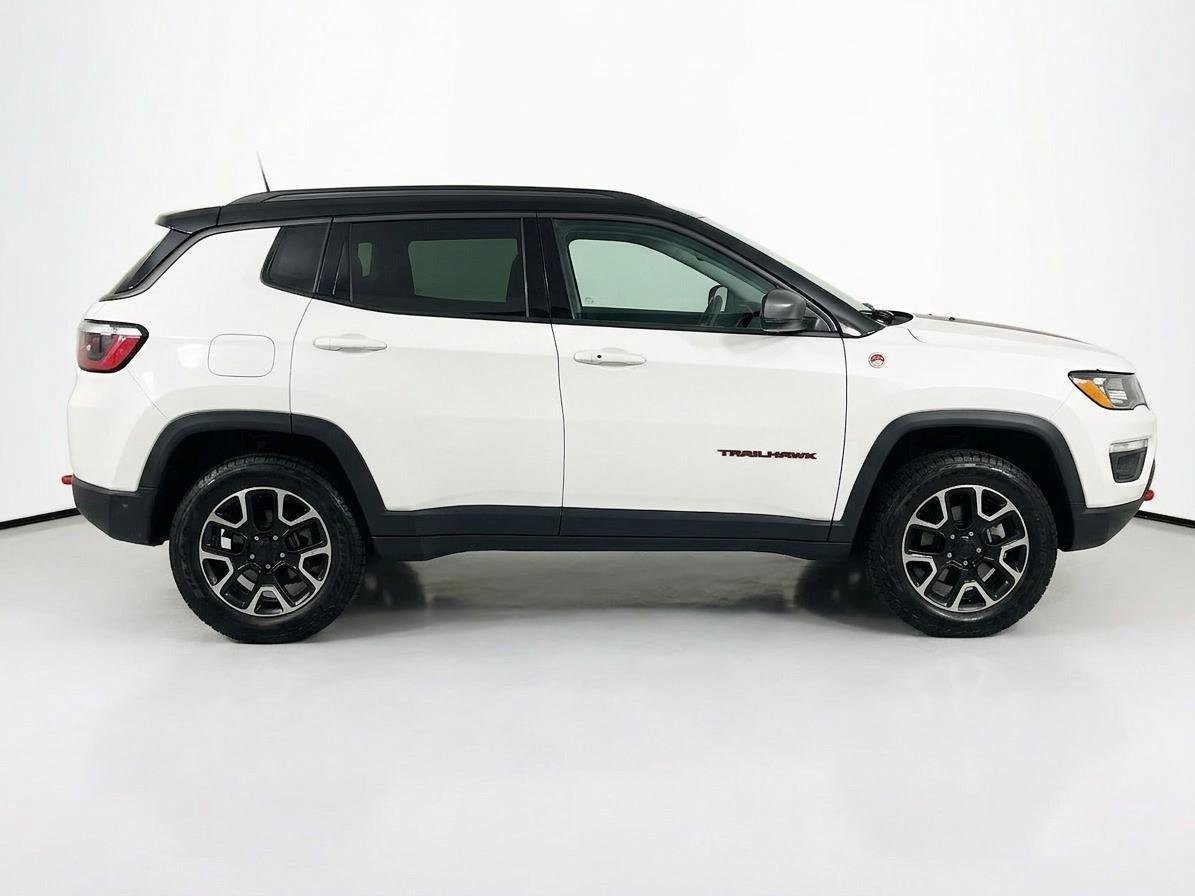 Used 2024 Bright White Clearcoat Jeep Trailhawk image 10