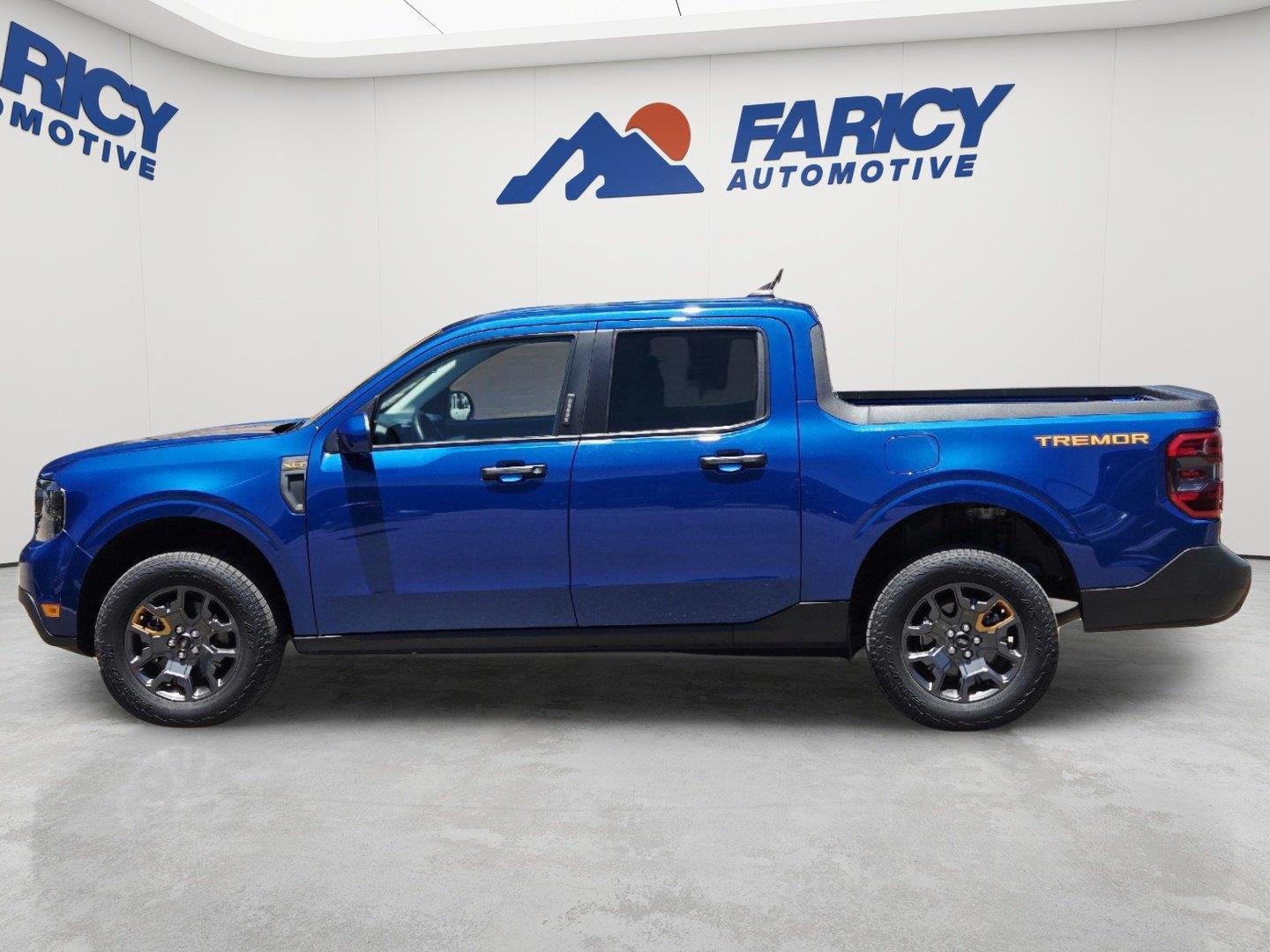 Used 2023 Atlas Blue Metallic Ford XLT image 8
