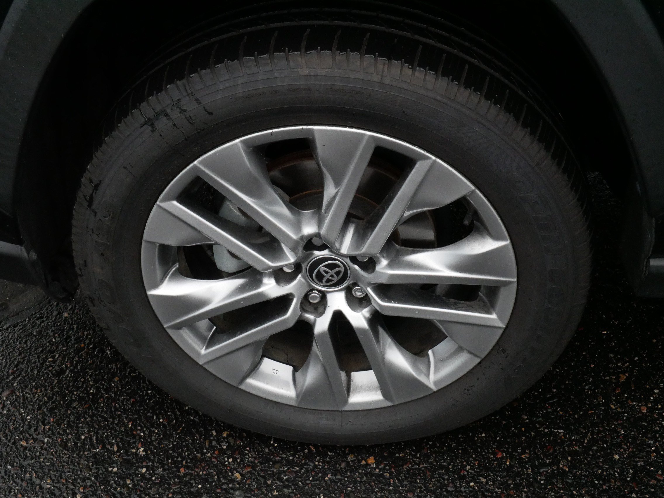 Certified Used 2023 MIDNIGHT BLACK METAL Toyota XLE Premium image 15