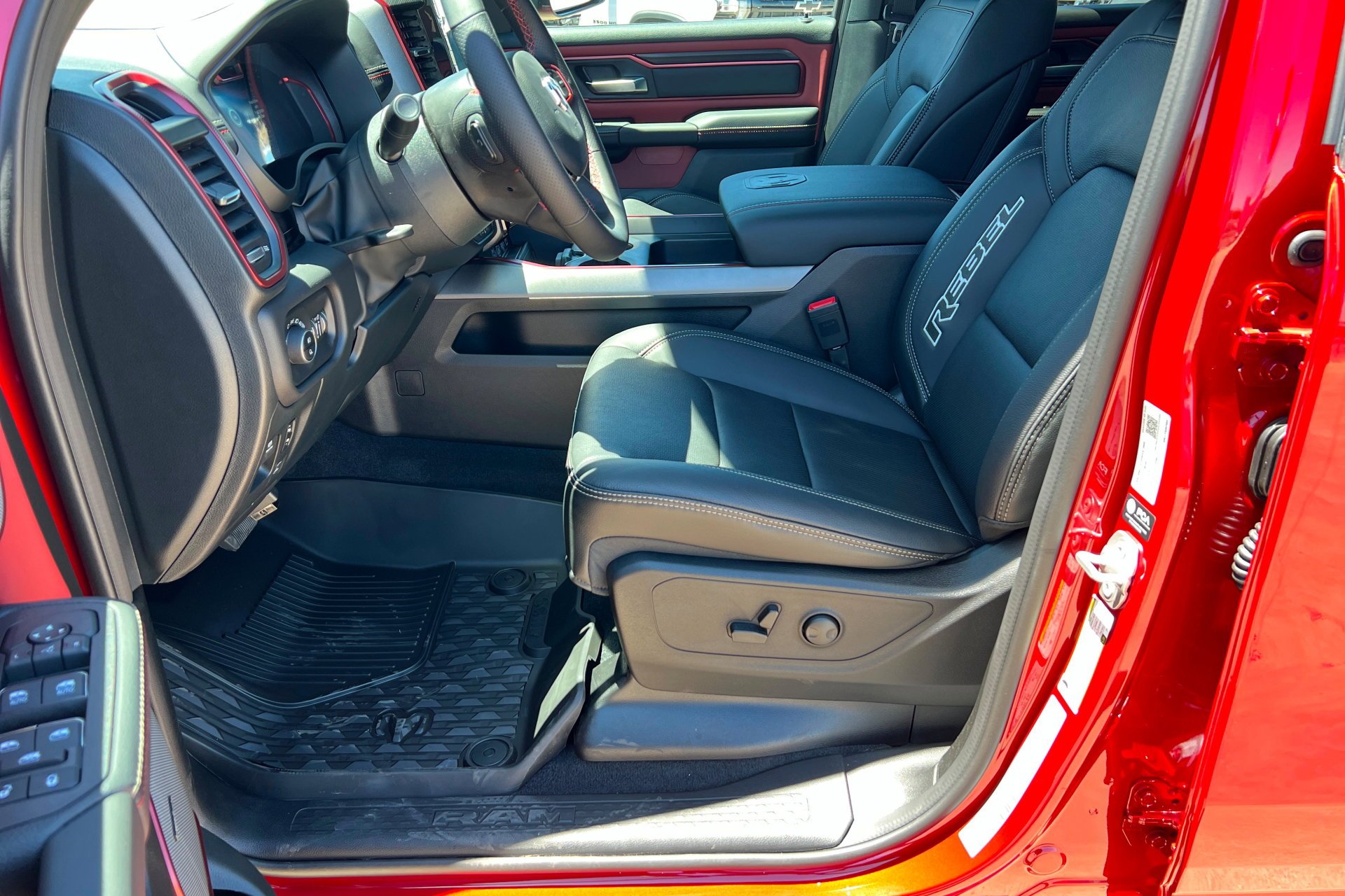 New 2026 Molten Red Pearl-Coat Exterior Paint RAM Rebel image 18