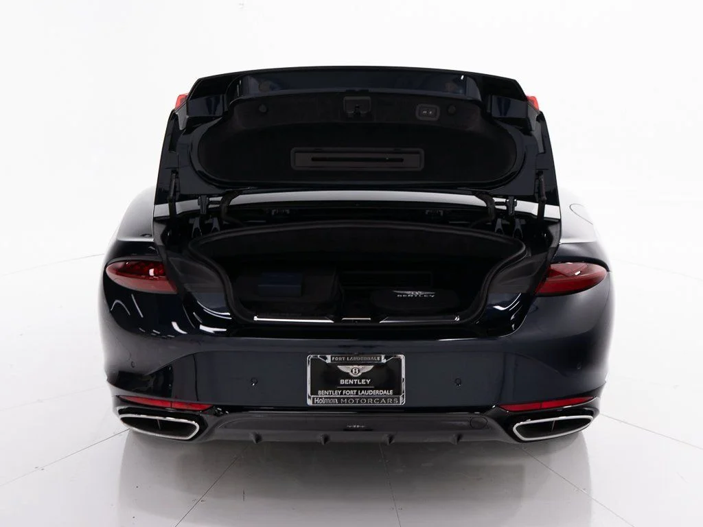 New 2026 Dark Sapphire Bentley  image 50