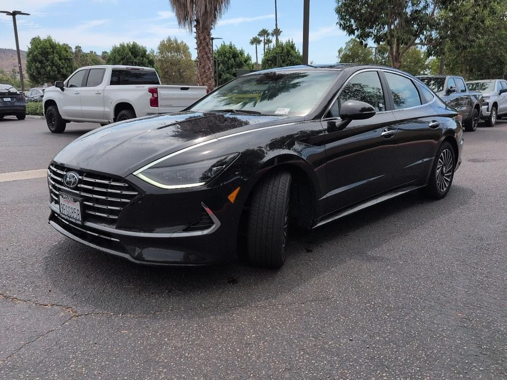 Used 2023 Blue Hyundai SEL image 3