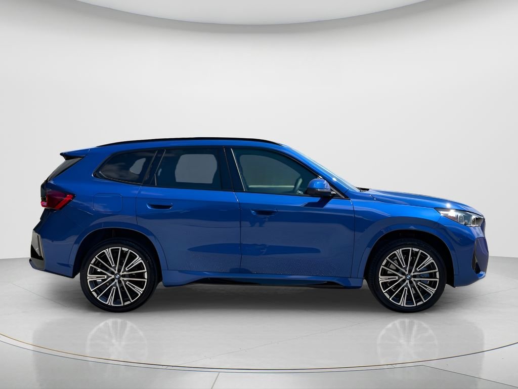 New 2026 Portimao Blue Metallic BMW xDrive28i image 4