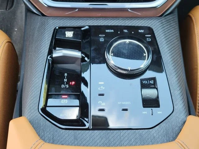 New 2026 White BMW 30 xDrive image 25