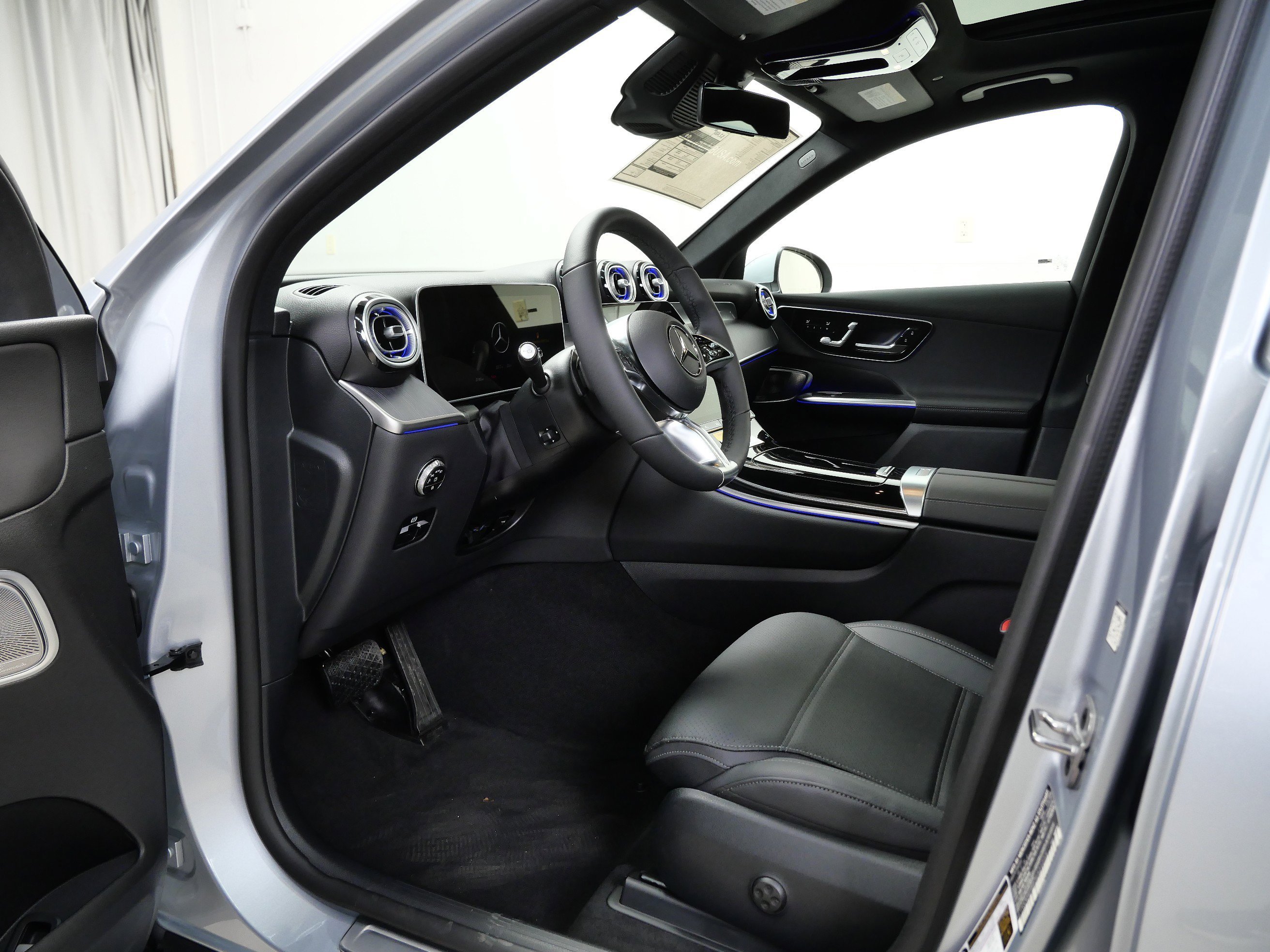 New 2026 Cirrus Silver Metallic Mercedes-Benz GLC 300 image 7