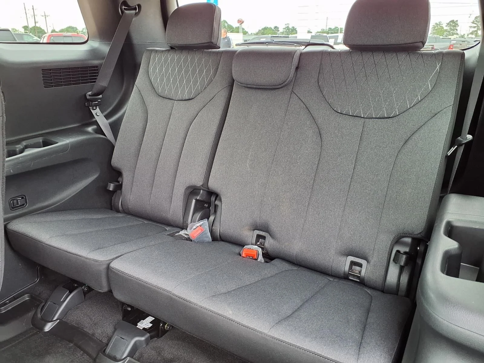 Used 2022 Black Hyundai SEL image 18