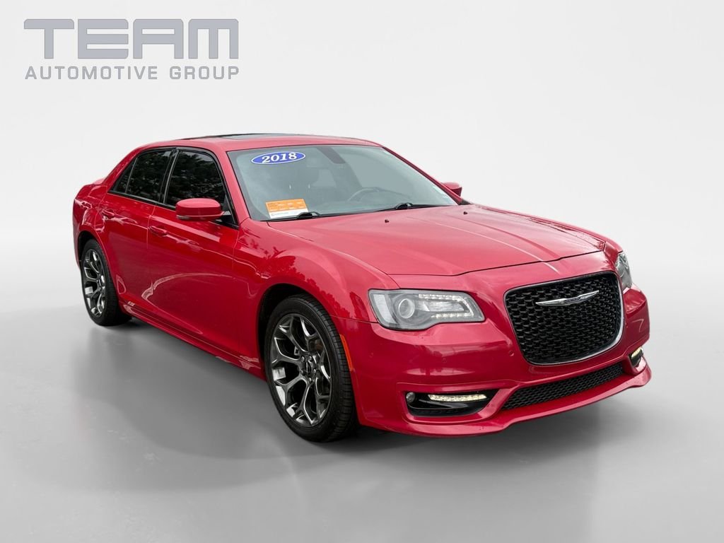 2018 Chrysler 300 S's photo
