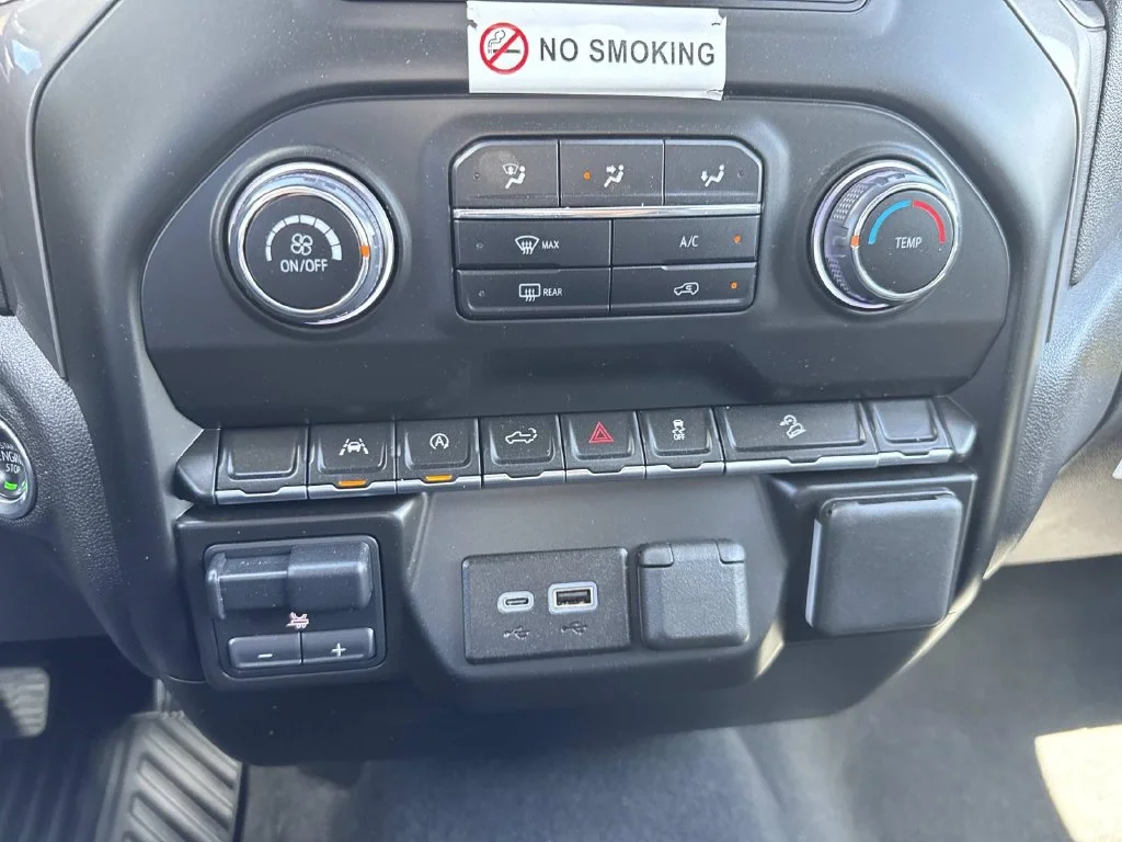 Used 2025 White Chevrolet Custom Trail Boss image 39
