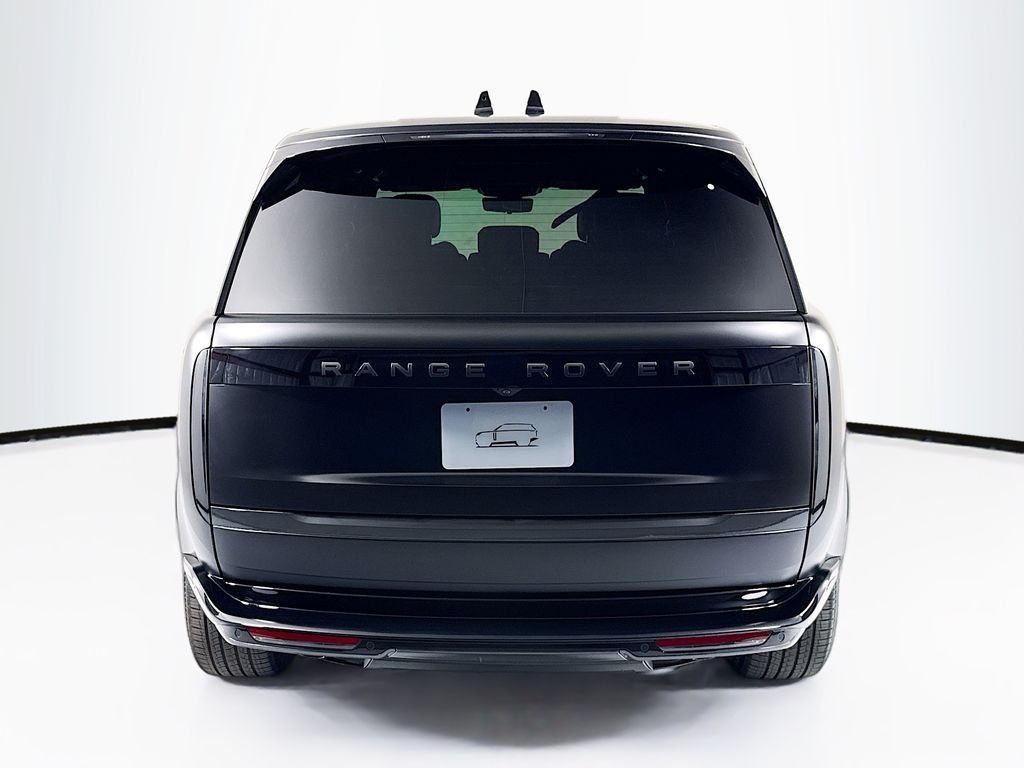 New 2026 Obsidian Black Satin Land Rover SE image 6