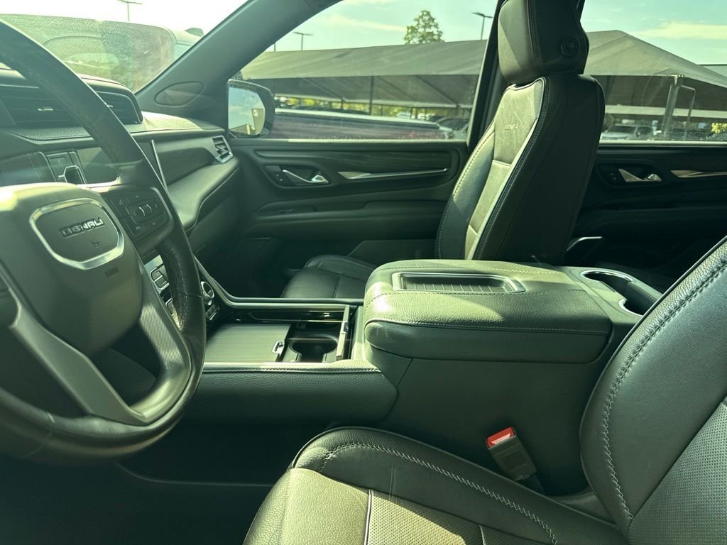 Used 2021 Green GMC Denali image 7