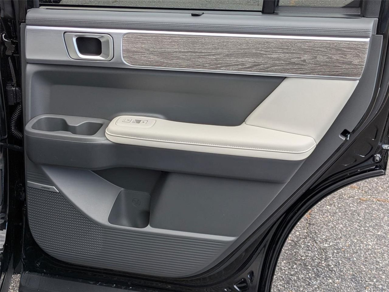 New 2026 Phantom Black Hyundai Limited image 35