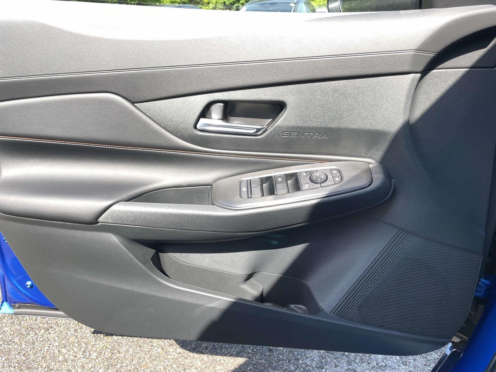New 2026 Bluestone Pearl/Super Black Nissan SR image 27