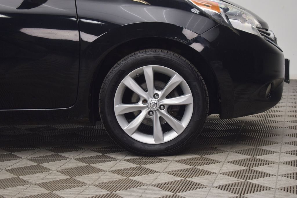 Used 2015 Black Nissan SL image 22