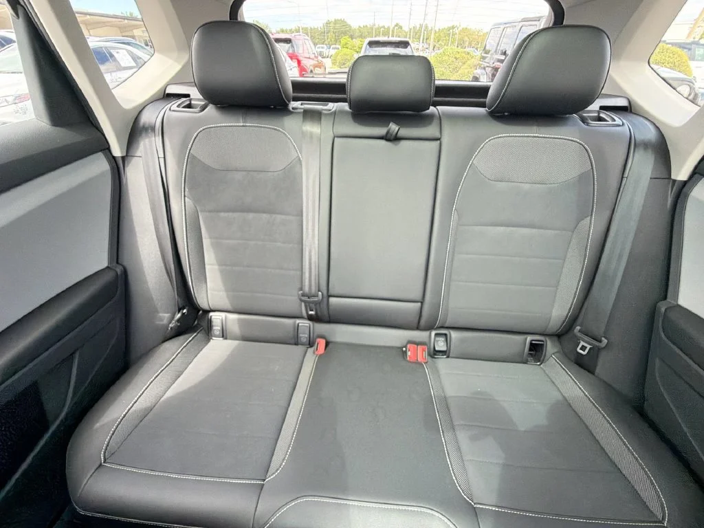 2023 Volkswagen Taos SE - Photo 13