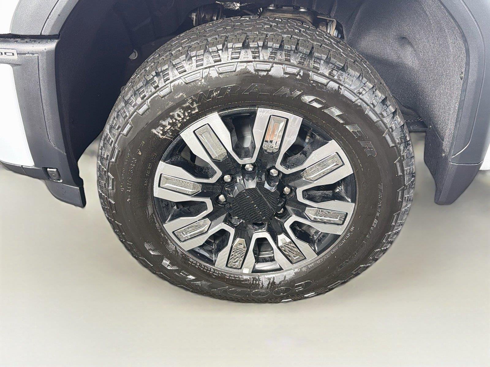 2026 GMC Sierra 2500HD Denali - Photo 34