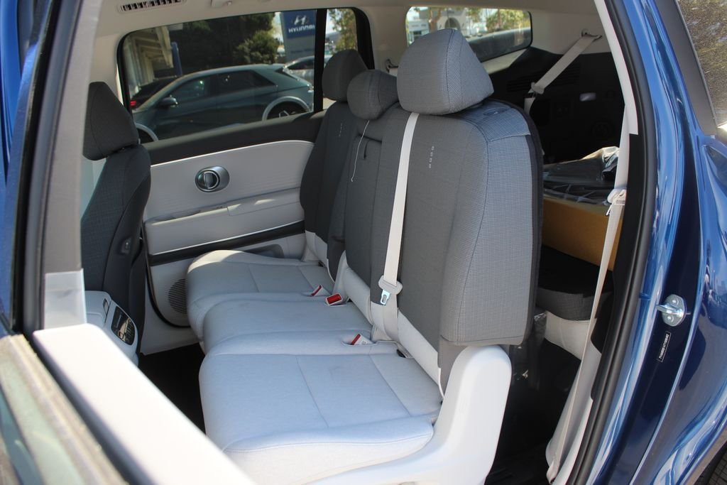 2026 Hyundai IONIQ 9 S - Photo 15