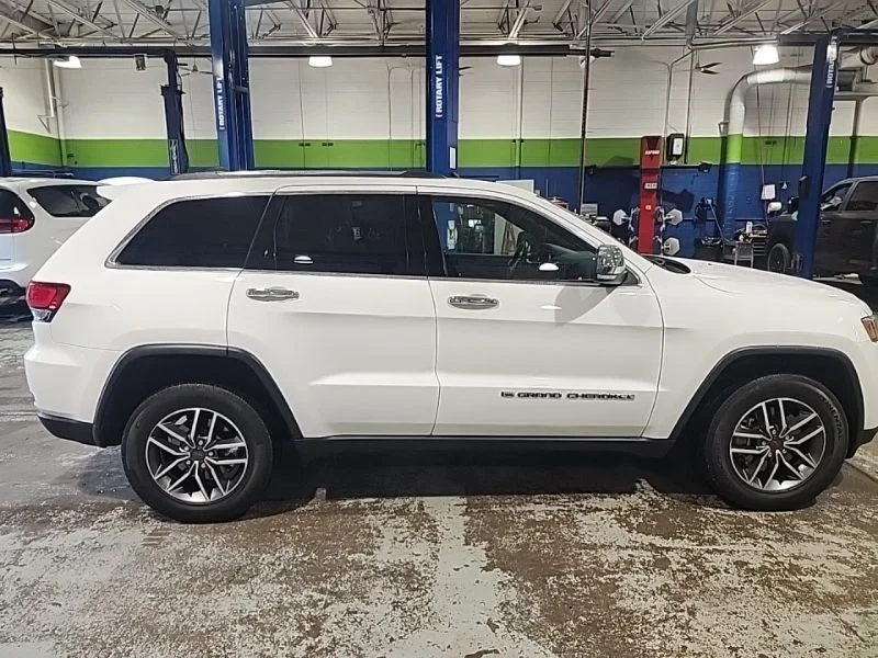 Used 2022 White Jeep Limited image 6