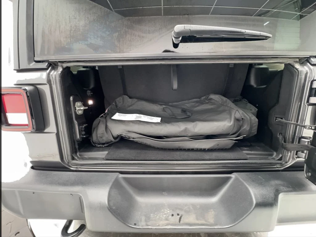 Used 2024 Gray Jeep Sport S image 16