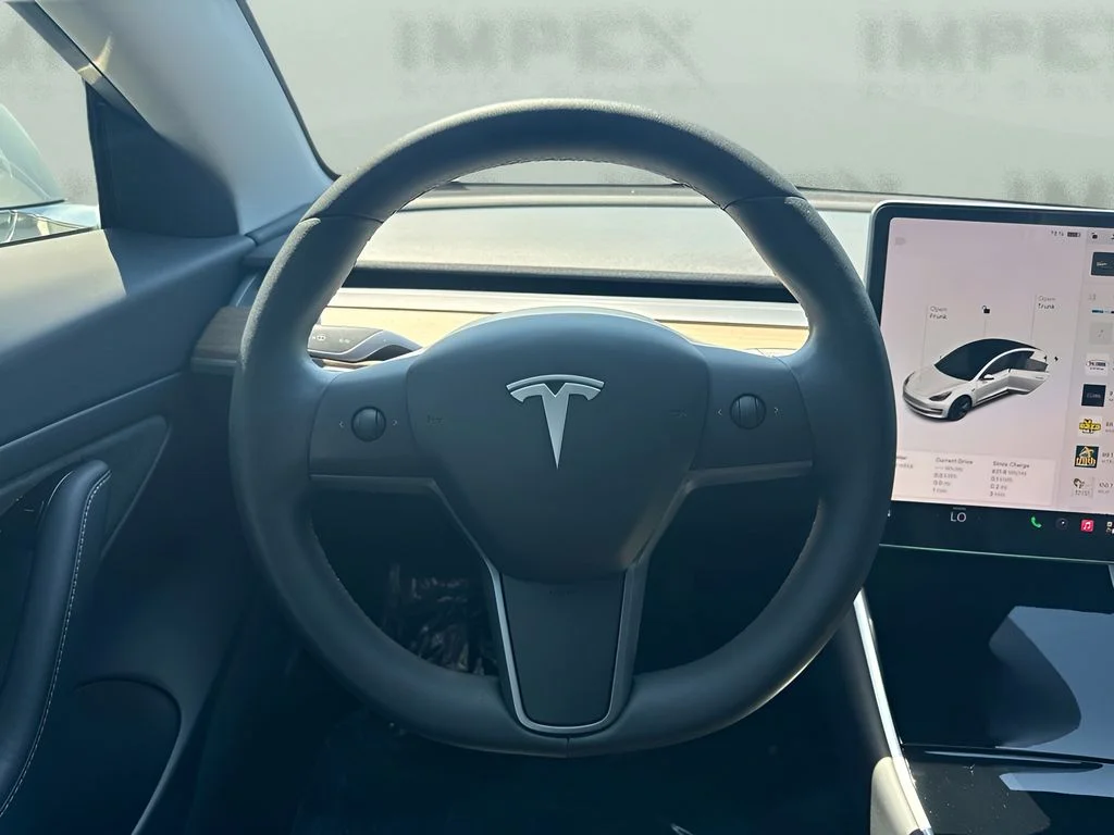Used 2020 White Tesla Standard Range Plus image 9