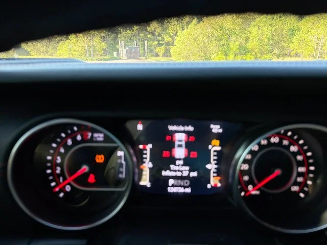 Used 2020 Gray Jeep Rubicon image 17