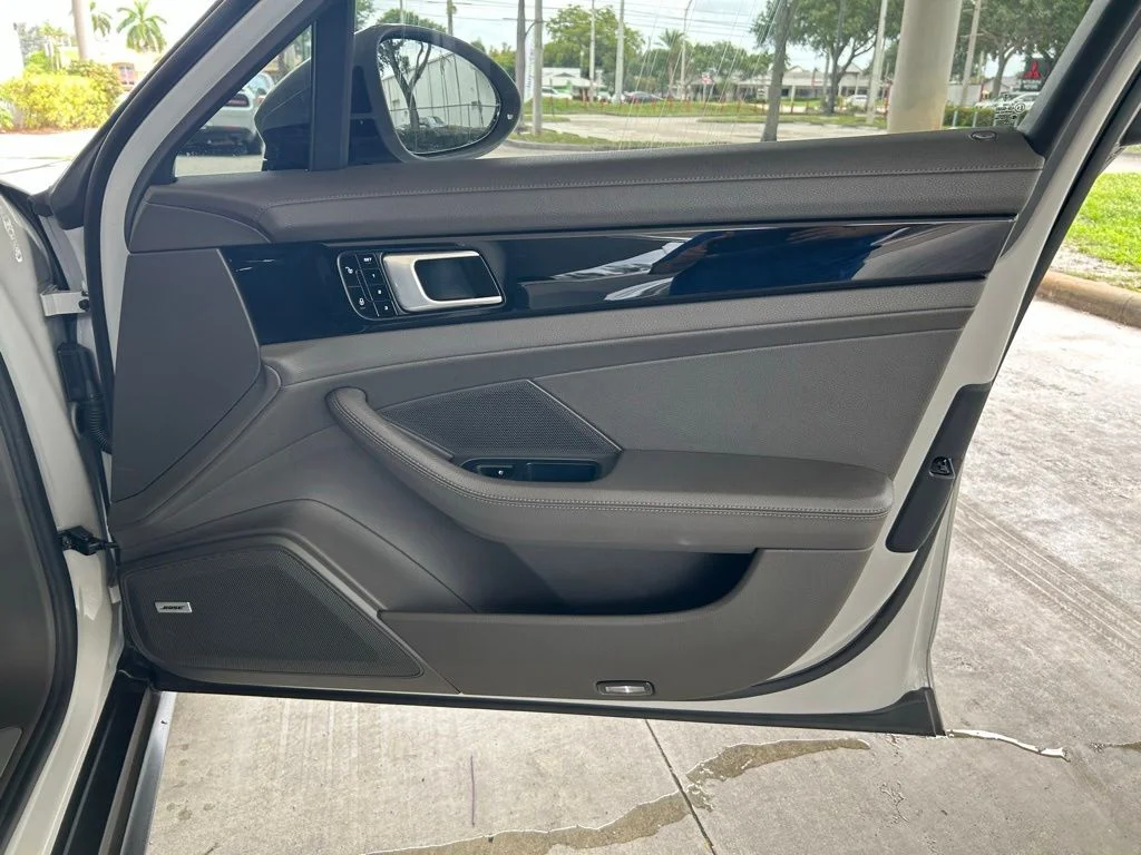 Used 2018 Black Porsche 4 image 27