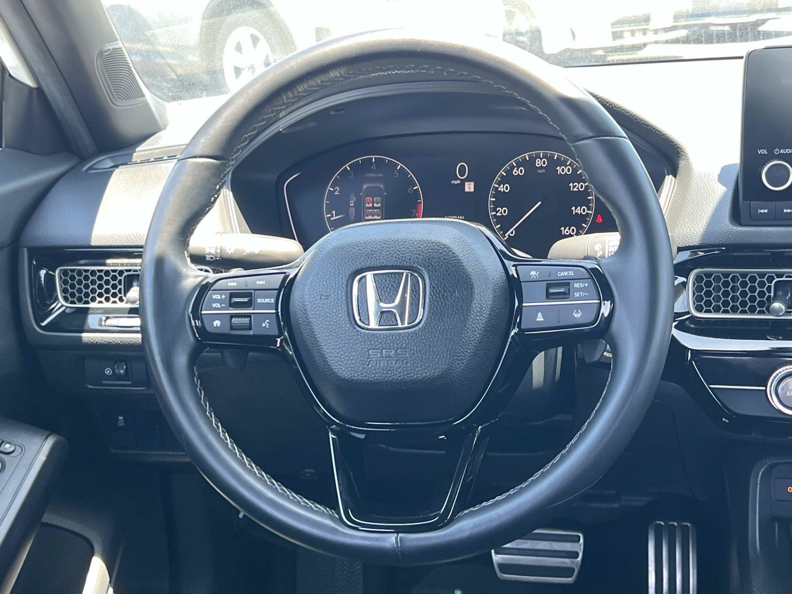Certified Used 2025 Platinum White Pearl Honda Sport image 8