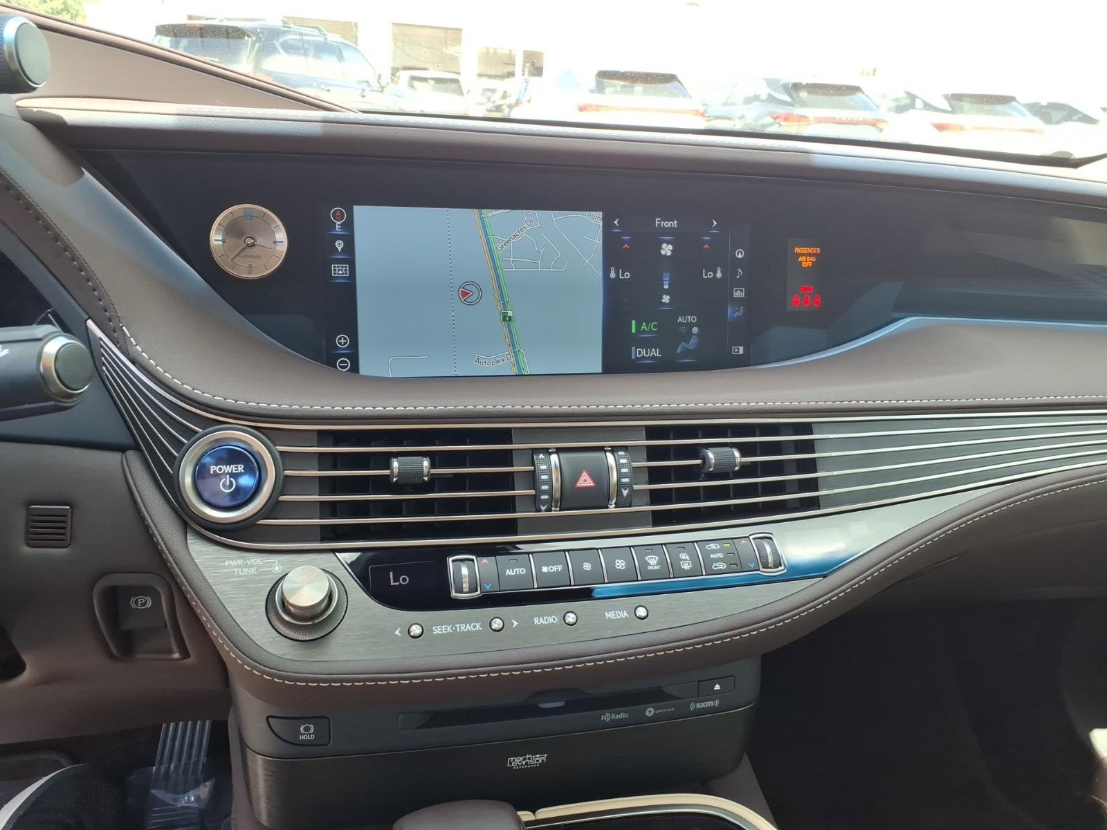 Used 2019 Eminent White Pearl Lexus Base image 16