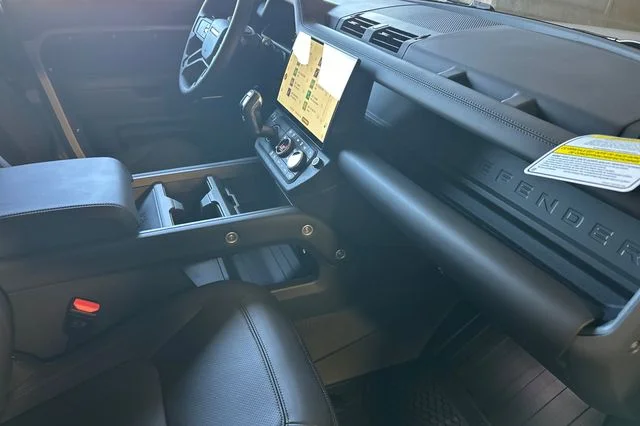 New 2026 Borasco Grey Land Rover X-Dynamic SE image 15