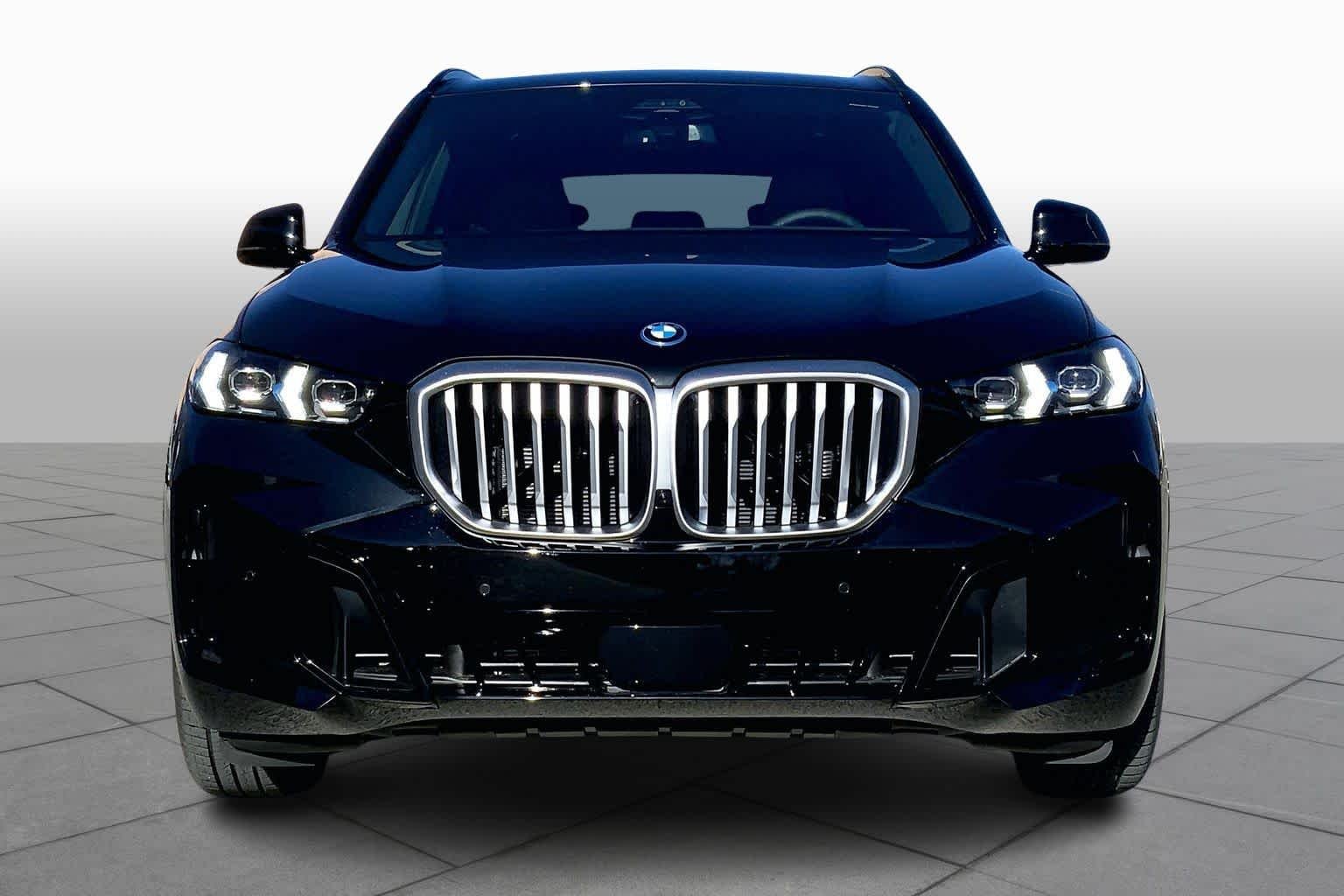 New 2026 Black Sapphire Metallic BMW xDrive50e image 3