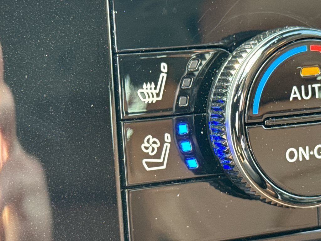 2025 Nissan Pathfinder Platinum - Photo 14