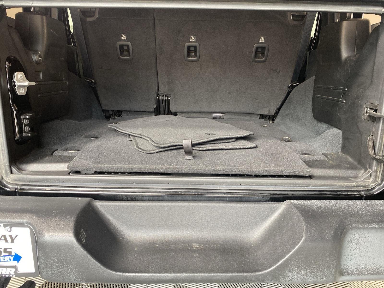 Used 2022 Black Clearcoat Jeep Unlimited Sport S image 15