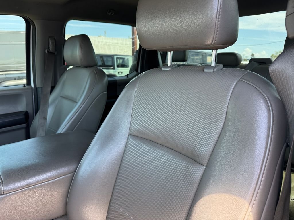 Used 2020 White Ford XL image 24
